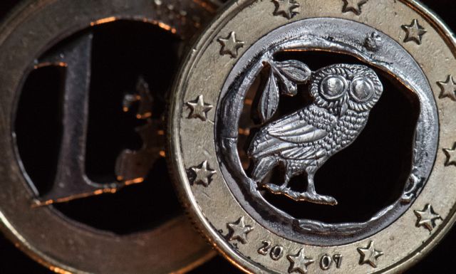 Spiegel: Η έλλειψη μεταρρυθμίσεων ανοίγει τρύπα μέχρι 20 δισ. ευρώ