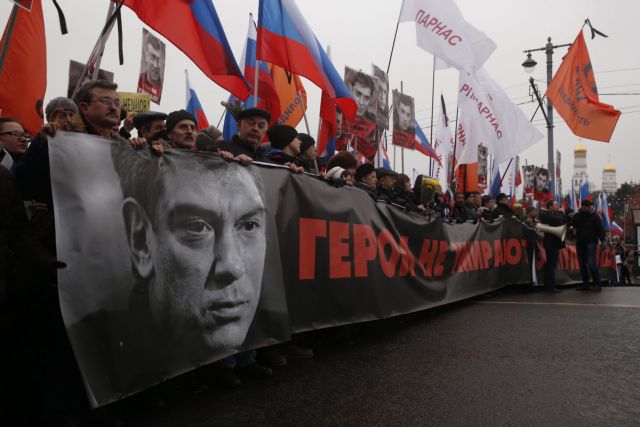 Κέρι: «Οι ΗΠΑ επιθυμούν διεξοδική και διαφανή έρευνα για τη δολοφονία Νεμτσόφ»