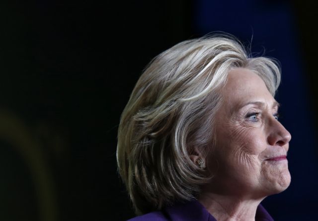 «Αναπόφευκτη υποψήφια», αλλά με τρία σοβαρά προβλήματα η Χίλαρι Κλίντον