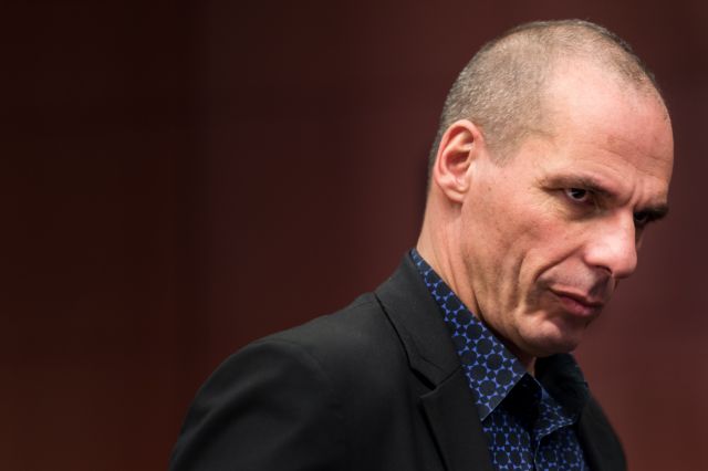 Ο Βαρουφάκης αρνείται άσεμνη χειρονομία κατά της Γερμανίας – «καμία ένδειξη μοντάζ» λέει το ARD