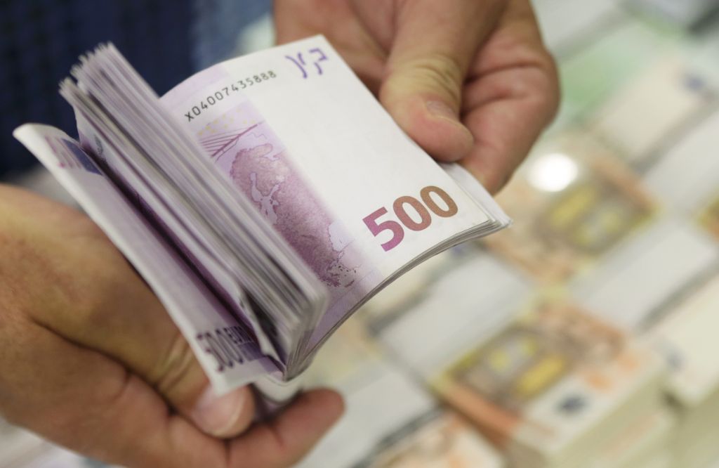Reuters: Δεν αποκλείουν στις Βρυξέλλες σενάρια παράλληλου νομίσματος