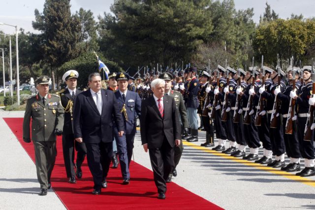 Παυλόπουλος: «Οι Ενοπλες Δυνάμεις υπερασπίζονται και ευρωπαϊκά σύνορα»