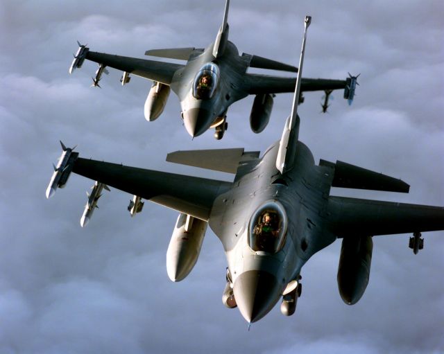 Τουρκικό F-16 πάνω από το Φαρμακονήσι ενώ ξεκινούσε περιοδεία ο Καμμένος