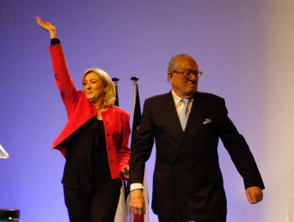 Ο Ζαν Μαρί Λεπέν απέσυρε την υποψηφιότητά του στις περιφερειακές εκλογές