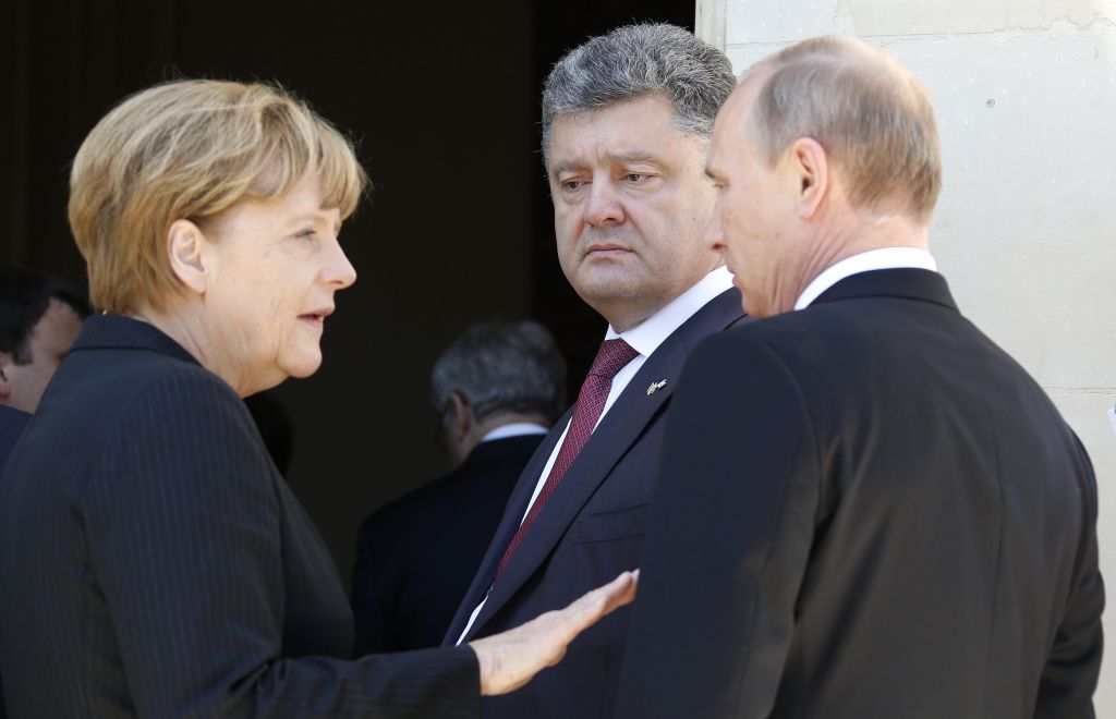 Τήρηση της εκεχειρίας στην ανατολική Ουκρανία ζητά η Δύση