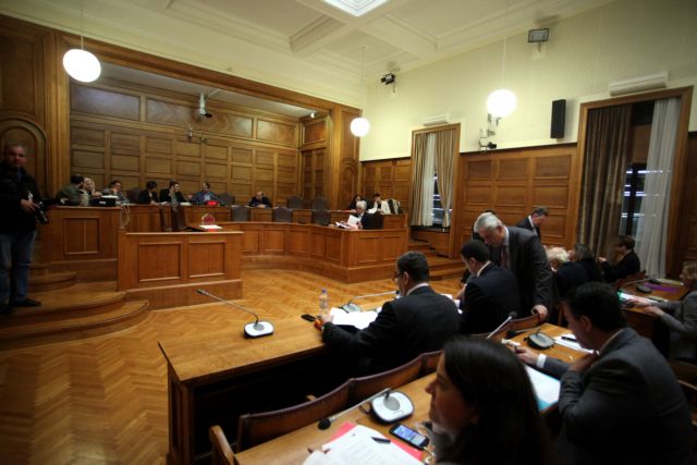 ΣΥΡΙΖΑ εναντίον κυβέρνησης – 28 βουλευτές κατά κουκουλονόμου