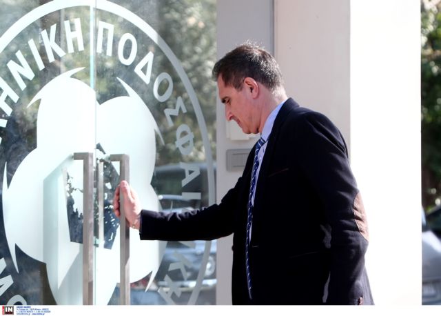 Πολιορκητικός κριός απειλεί το κάστρο της ΕΠΟ