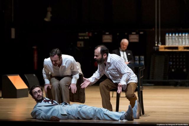 Ο Δημήτρης Δημητριάδης μιλάει για τη διαδικασία γέννησης ενός θεατρικού έργου