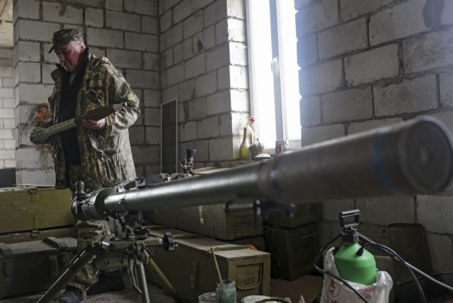 Θέσεις του ουκρανικού Στρατού στη Μαριούπολη βομβάρδισαν φιλορώσοι αυτονομιστές