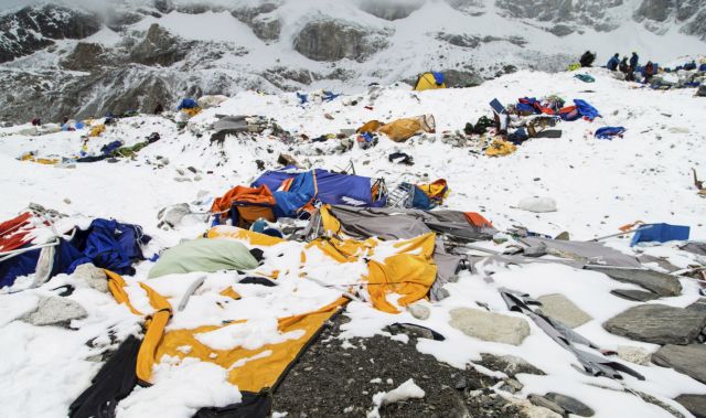 Οι ορειβατικές αποστολές στο Εβερεστ θα έχουν ξαναρχίσει έως την προσεχή εβδομάδα