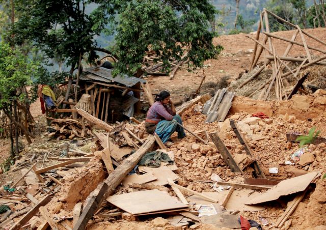 Θρήνος στο Νεπάλ – ξεπέρασαν τους 5.000 οι νεκροί