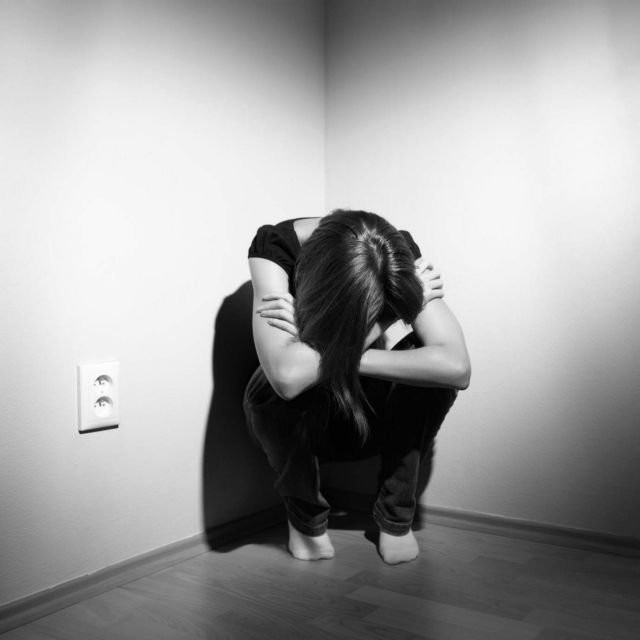 Ανήλικη θύμα ενδοοικογενειακής βίας απέτρεψε από αυτοκτονία η Δίωξη Ηλεκτρονικού Εγκλήματος