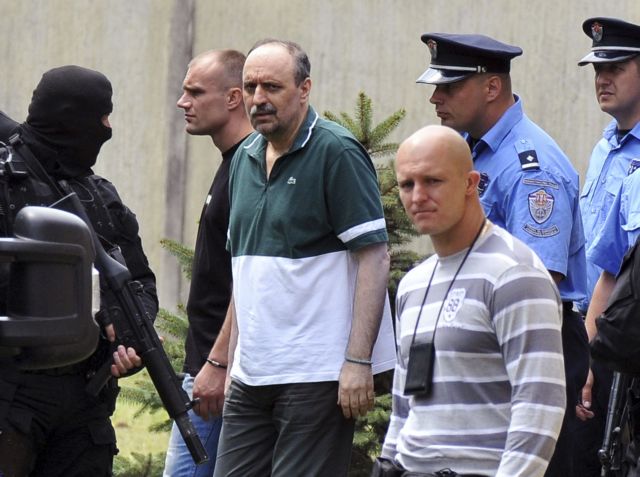 Επέστρεψε στη Σερβία, για θεραπεία, ο κατηγορούμενος για εγκλήματα πολέμου Γκόραν Χάτζιτς
