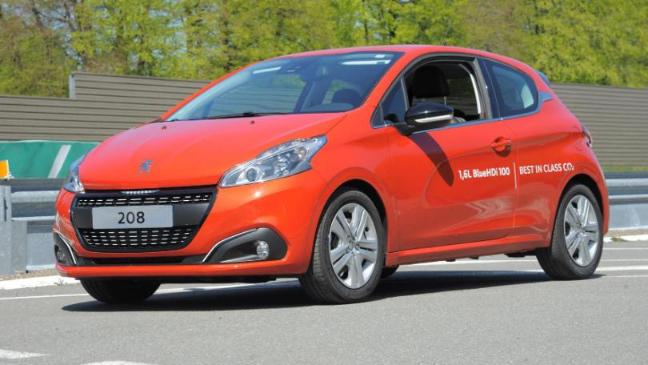 Ρεκόρ οικονομίας για το Peugeot 208 με μέση κατανάλωση 2 λίτρα/100χλμ!