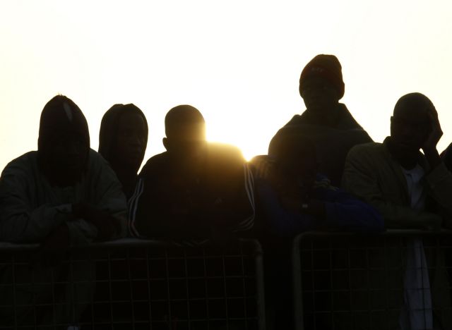 Περίπου 100 μετανάστες διασώθηκαν έπειτα από 12 μέρες στη Μεσόγειο