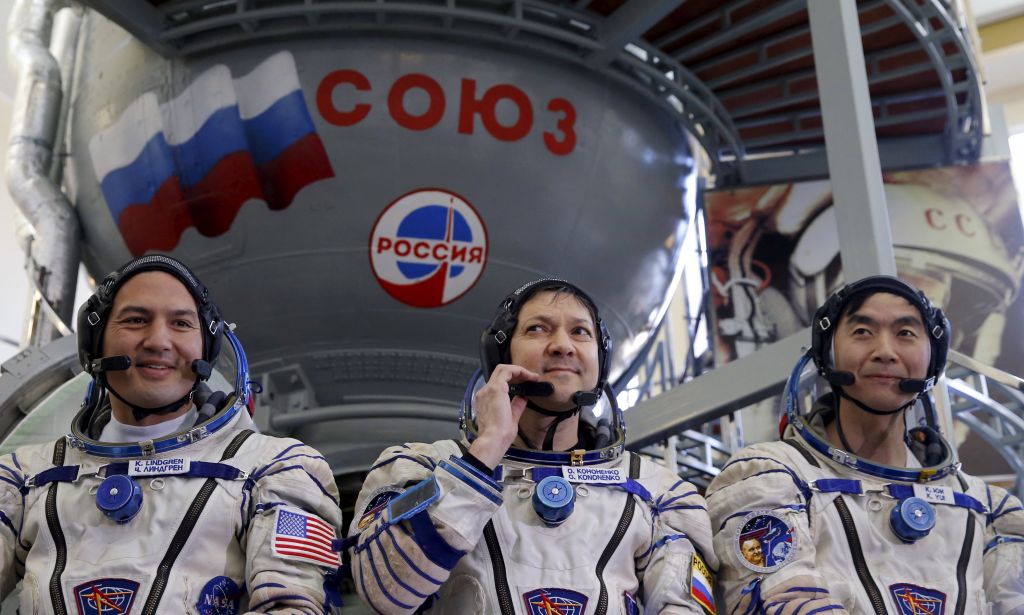 Εναν μήνα περισσότερο θα μείνουν τρεις αστροναύτες στον ISS λόγω καταστροφής ρωσικού διαστημοπλοίου