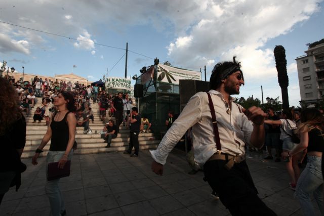 Πλατεία Συντάγματος: Από τους Αγανακτισμένος στο πάρτι της κάνναβης
