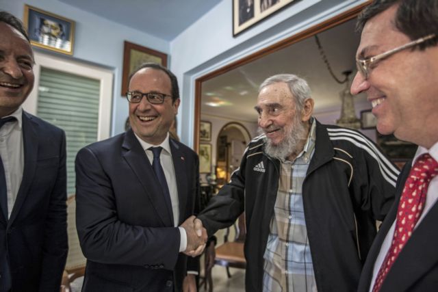 Συνάντηση του Φρανσουά Ολάντ με τον Φιντέλ Κάστρο – πρότεινε την άρση του εμπάργκο
