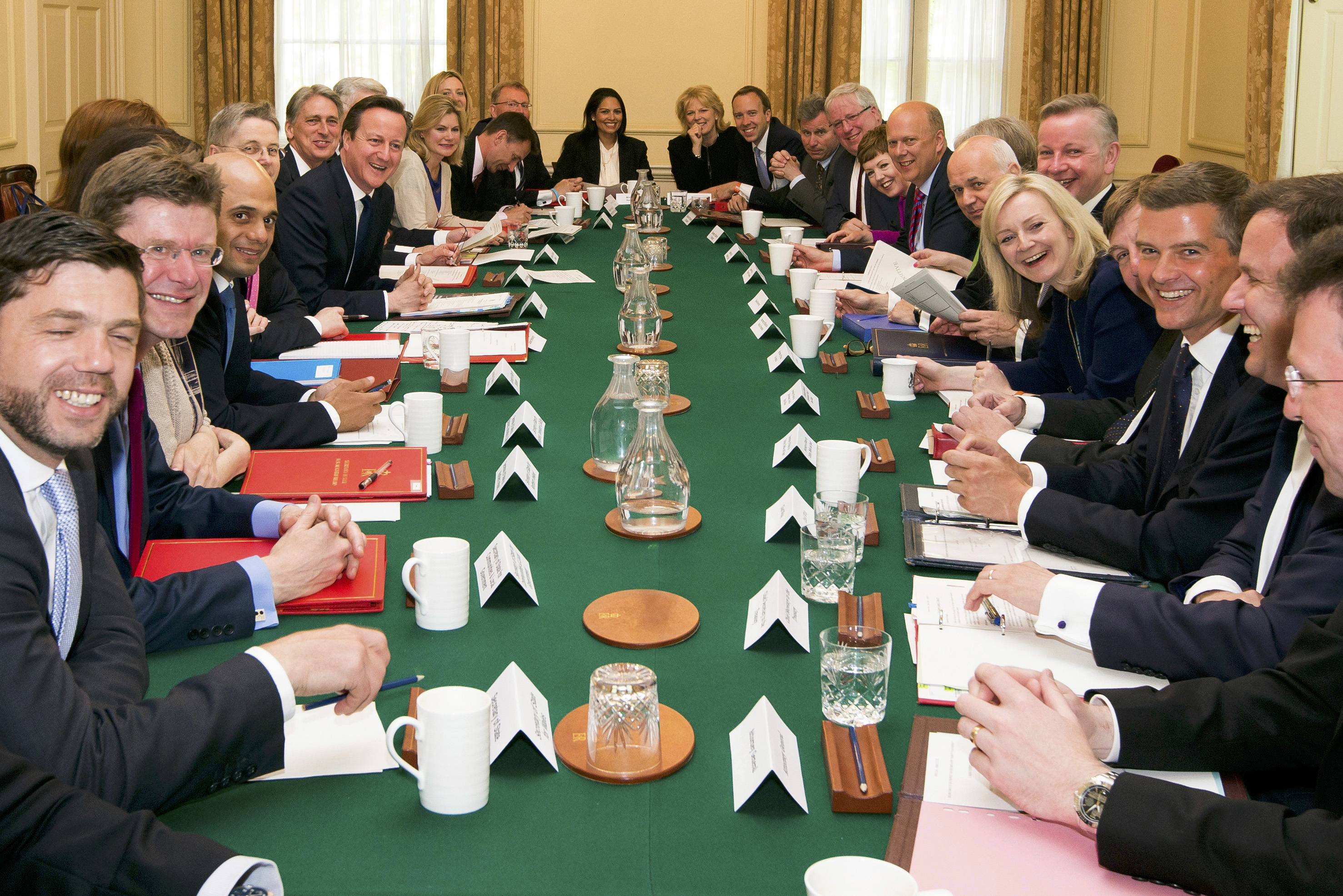 Meeting the british. нарендра моди в британии. Hi nigers. администрация великобритании. The prime minister and the cabinet.