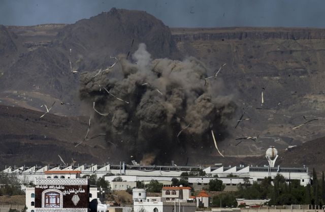 Αρχισαν οι βομβαρδισμοί στην Υεμένη μετά το τέλος της πενθήμερης εκεχειρίας