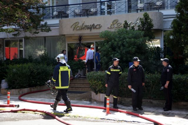 Εκτενείς ζημιές σε γραφεία ξενοδοχείου στη Γλυφάδα από πυρκαγιά