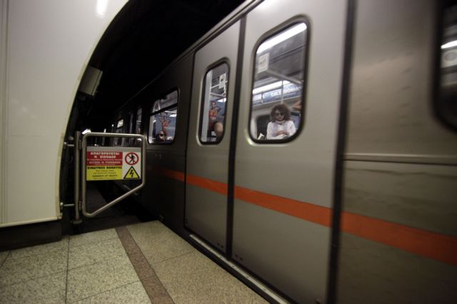 Ανδρας αυτοκτόνησε πέφτοντας στις ράγες του Μετρό στο σταθμό της Ακρόπολης