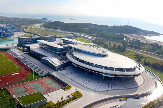 Κινέζος εκατομμυριούχος κατασκεύασε τα γραφεία της εταιρείας του σαν το Enterprise του Star Trek