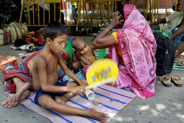 Ινδία: Σε 1.786 έφτασαν οι νεκροί από τον καύσωνα των τελευταίων ημερών