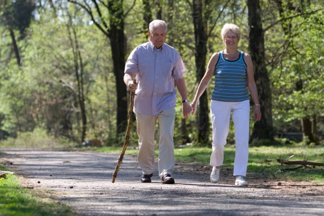 Μόνο 30 λεπτά καθημερινής άσκησης, χαρίζουν έως πέντε χρόνια ζωής στους ηλικιωμένους