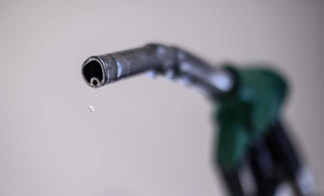 Συνελήφθησαν τέσσερα άτομα, στο Χαϊδάρι και στον Γέρακα, για λαθρεμπόριο υγρών καυσίμων