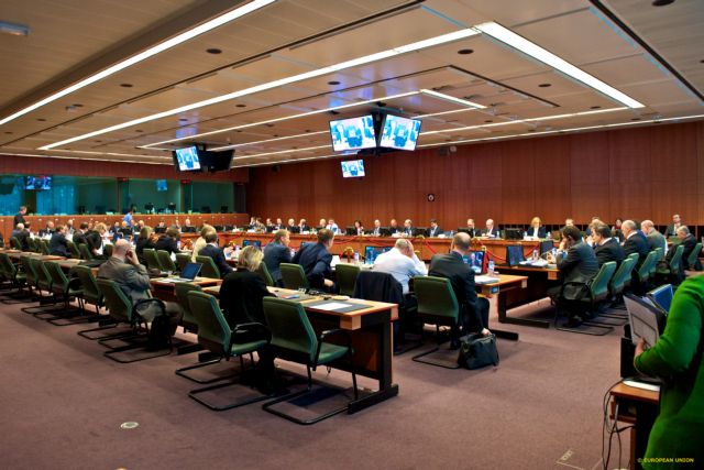 Το «Ταμείο Γιούνκερ» και η οικονομική διακυβέρνηση στο επίκεντρο του Ecofin