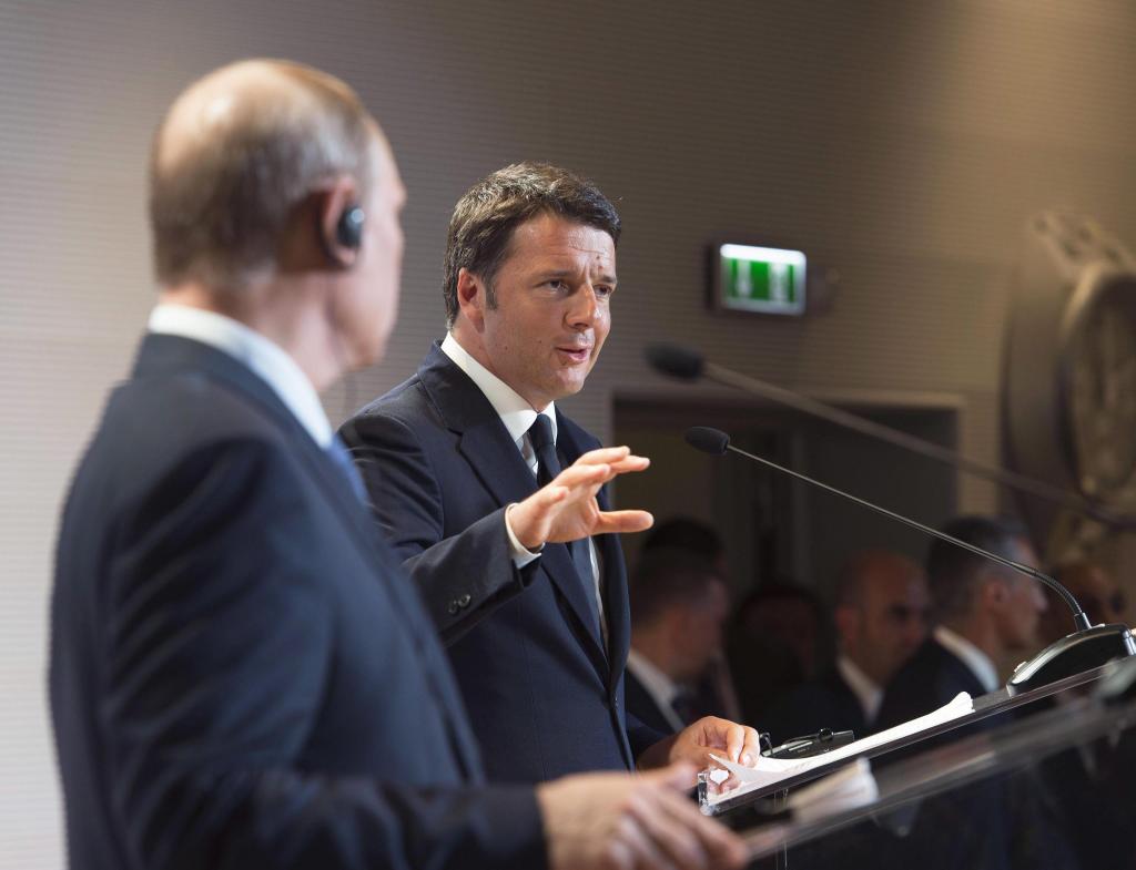 «Οι κυρώσεις δεν μας επιτρέπουν να συνεργασθούμε», δηλώνει ο Πούτιν μετά τη συνάντηση του με τον Ρέντσι