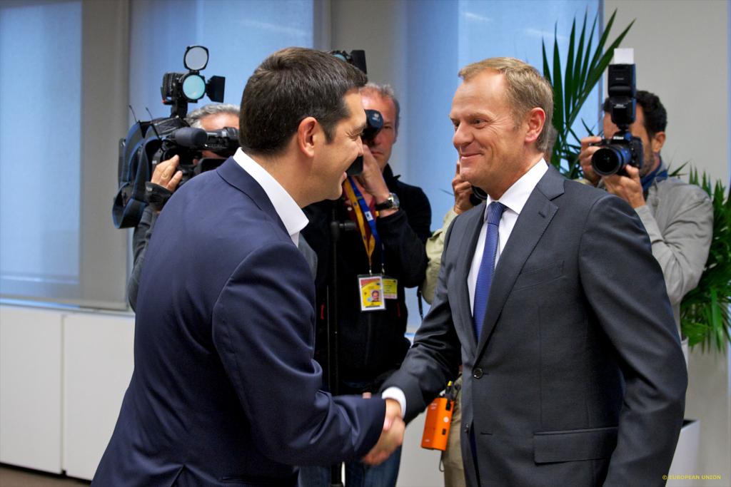 Ανέβηκαν οι τόνοι στη Σύνοδο Κορυφής ανάμεσα σε Τσίπρα και Τουσκ- όλες οι εξελίξεις