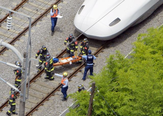 Τόκιο: Δύο επιβάτες υπέστησαν καρδιακή προσβολή έπειτα από αυτοπυρπόληση επιβάτη σε τρένο