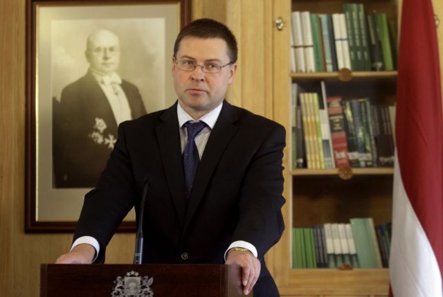 Ντομπρόβσκις: «Ανοιχτοί σε συνομιλίες, αλλά να λάβουμε υπόψη το δημοψήφισμα»