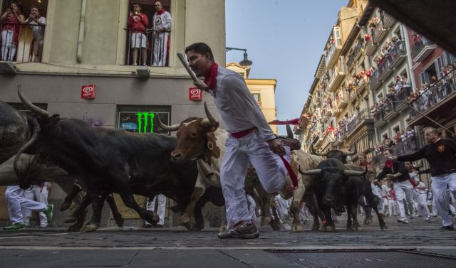 Παμπλόνα: Οι ταύροι ξαναβγήκαν στους δρόμους
