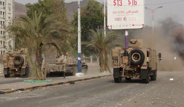 Υεμένη: Δεκάδες άμαχοι σκοτώθηκαν στις μάχες για την κυριαρχία στο Αντεν