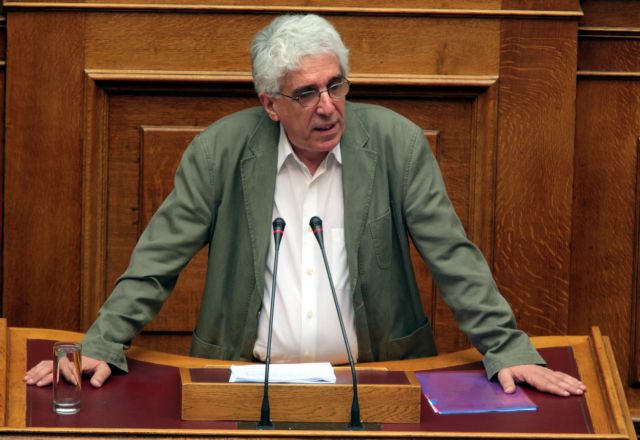 Παρασκευόπουλος: «Εχω μπροστά μου δύο κακά, δεν θέλω φυγομαχία»