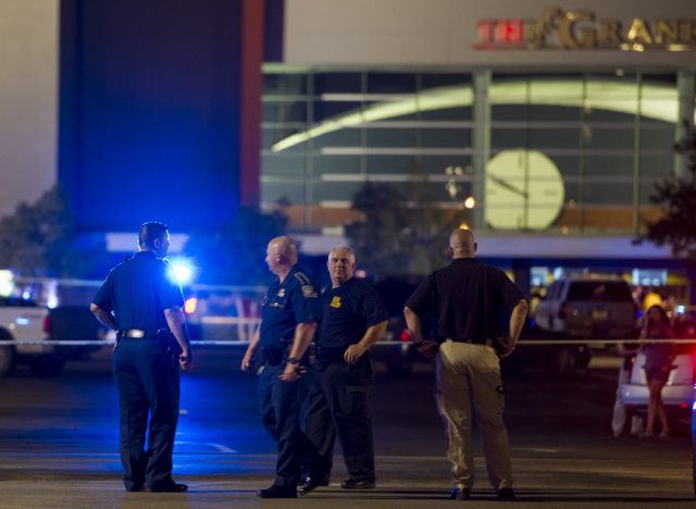 ΗΠΑ: Ενοπλος άνοιξε πυρ σε κινηματογραφική αίθουσα της Λουιζιάνα, σκότωσε δύο άτομα και στη συνέχεια αυτοκτόνησε