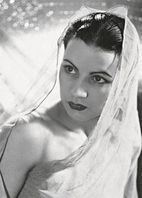 «Κάθε ρούχο κι ένα αντικείμενο τέχνης»