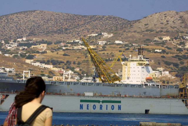 Σύρος: Επαναλειτουργεί μετά από τρεις μήνες το ναυπηγείο στο Νεώριο
