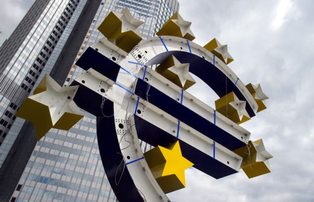Bloomberg:  Αναπάντητα τα ερωτήματα – κλειδιά για το μέλλον της ευρωζώνης