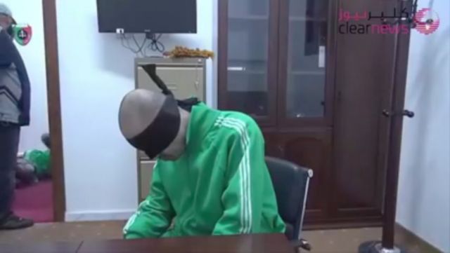 Βίντεο δείχνει να ξυλοκοπούν τον γιο του Καντάφι στη φυλακή
