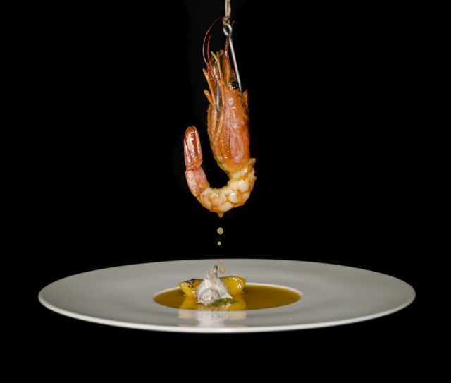 Καραμελωμένη γαρίδα σε χυμό φρούτων