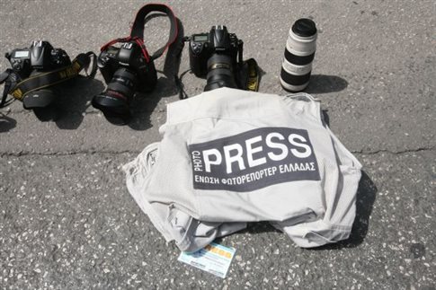 Καταγγέλλουν προσαγωγές δημοσιογράφων και φωτορεπόρτερ – τι απαντάει η ΕΛ.ΑΣ.