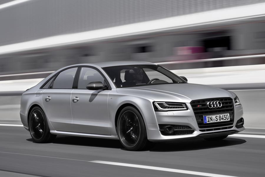 Audi S8 plus: Μια βολίδα για κρoίσους