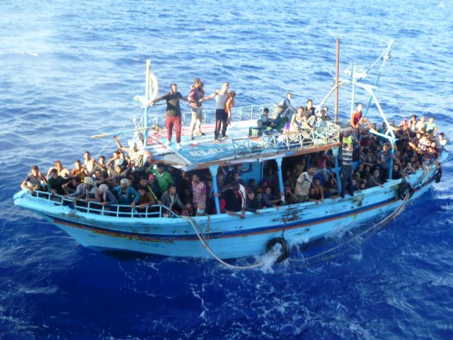 Χανιά: Συλλήψεις πέντε διακινητών για τη μεταφορά 235 παράτυπων μεταναστών