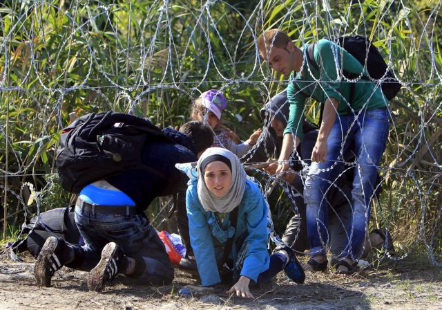 Ουγγαρία: Τριετής φυλάκιση για όσους περνούν τον συνοριακό φράχτη