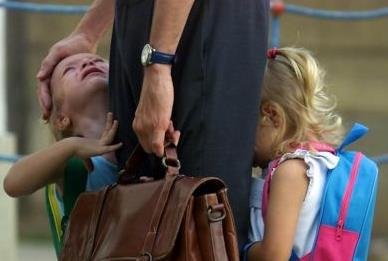 Πεθαίνουν νωρίτερα όσοι γίνονται μπαμπάδες μικροί, δείχνει επιστημονική έρευνα