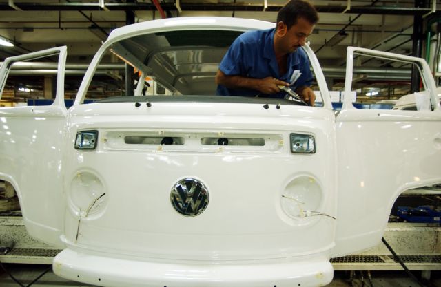 Βερολίνο: Το σκάνδαλο αφορά και τα βανάκια της Volkswagen